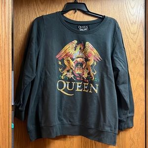 Torrid sz 4 Queen Sweatshirt